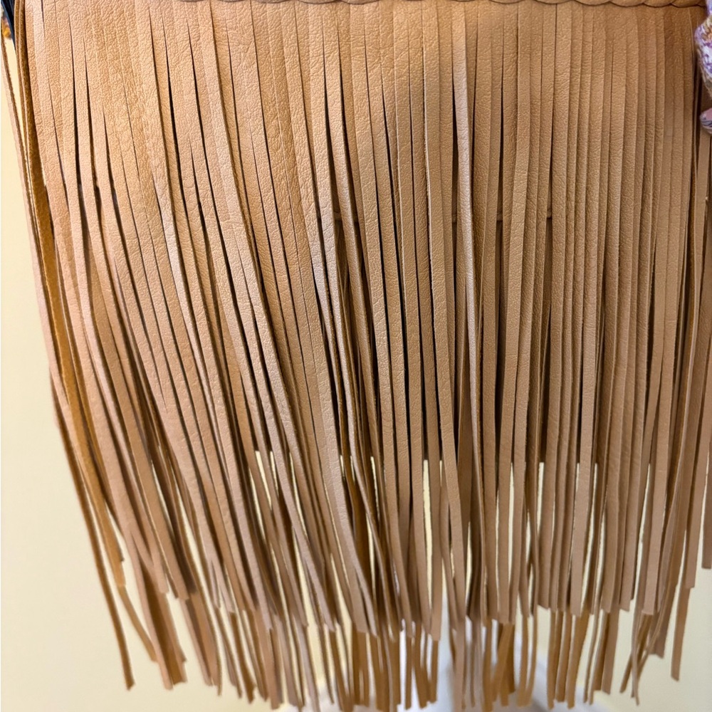 Fringe Tan Bag - Picture 5 of 5